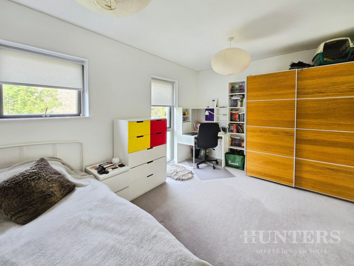 Riverbank Way, Wallington