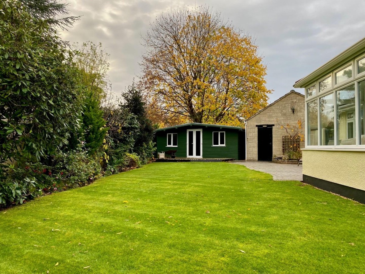 Penn Drive, Frenchay, Bristol, BS16 1NN