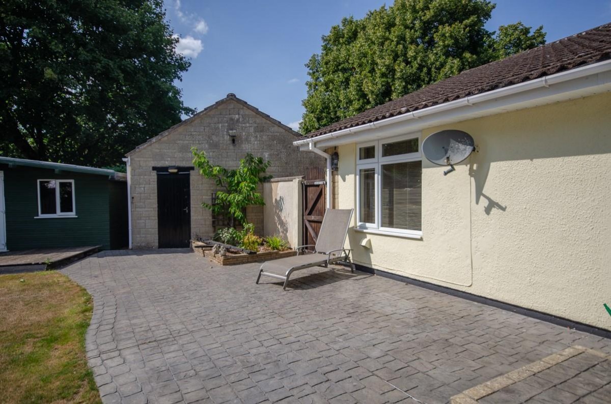 Penn Drive, Frenchay, Bristol, BS16 1NN