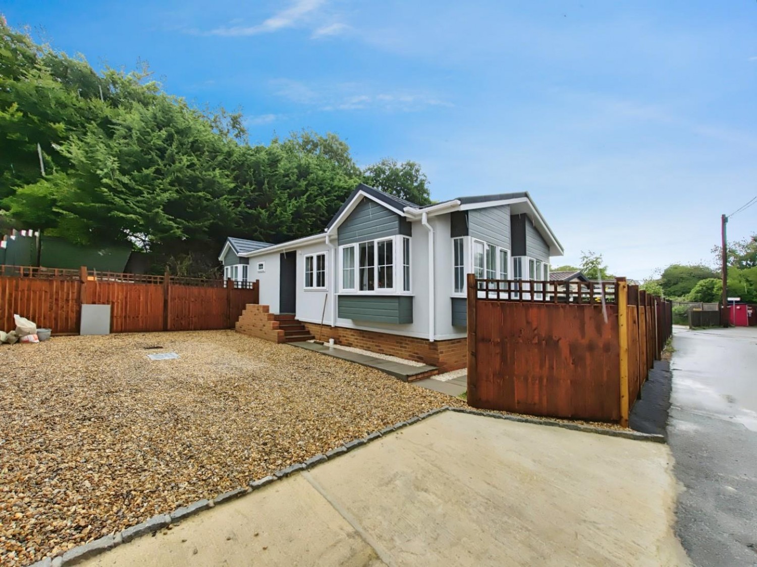 Brownfield Gardens, Maidenhead