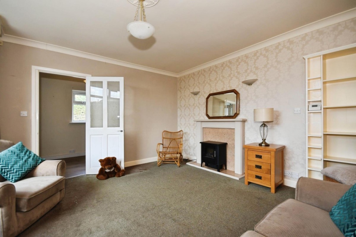 Wollaton Avenue, Bradway, Sheffield, S17 4LA
