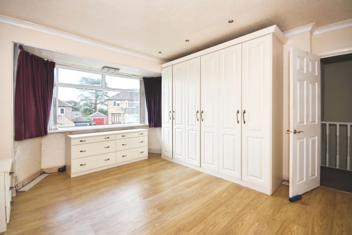 Wollaton Avenue, Bradway, Sheffield, S17 4LA