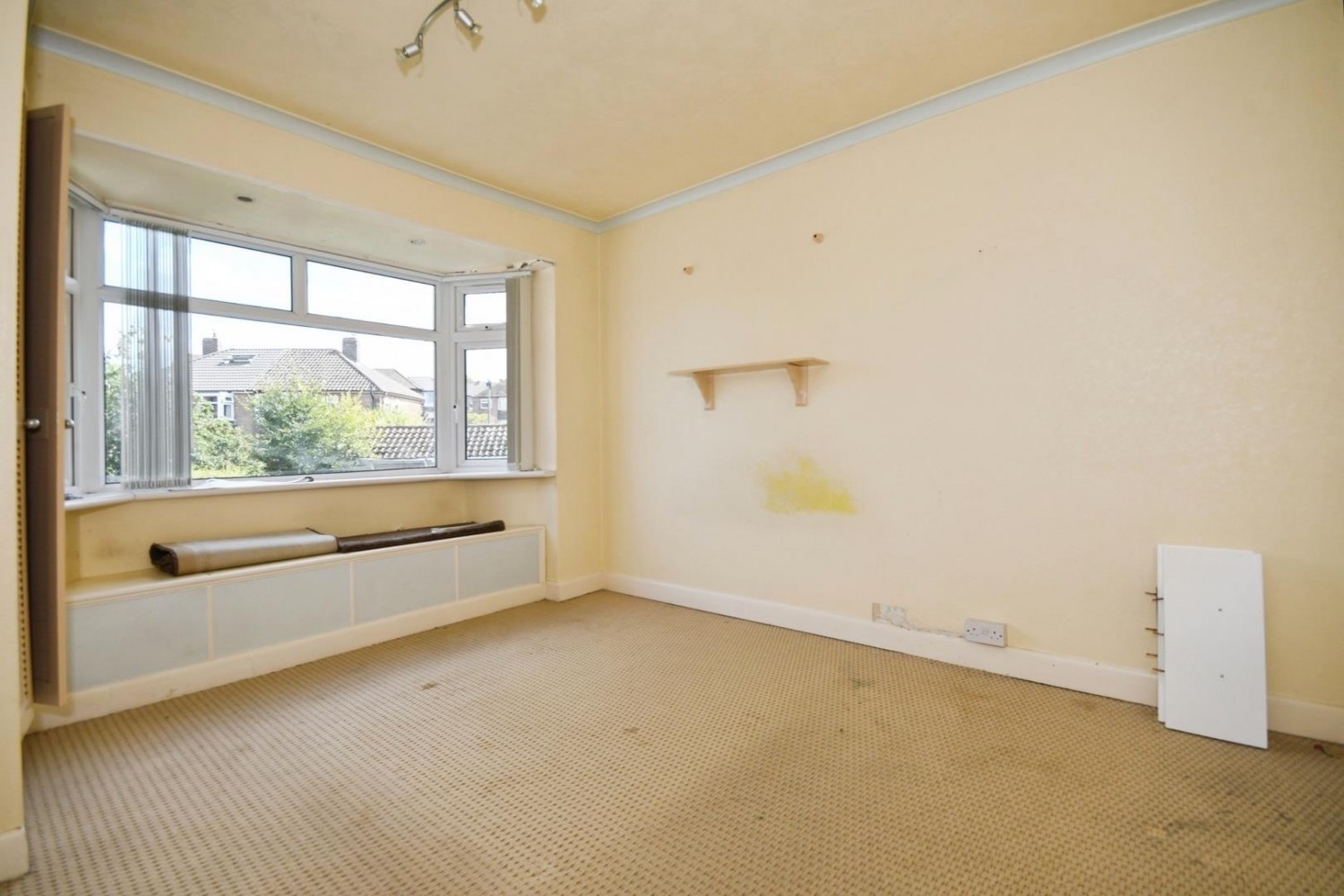 Wollaton Avenue, Bradway, Sheffield, S17 4LA