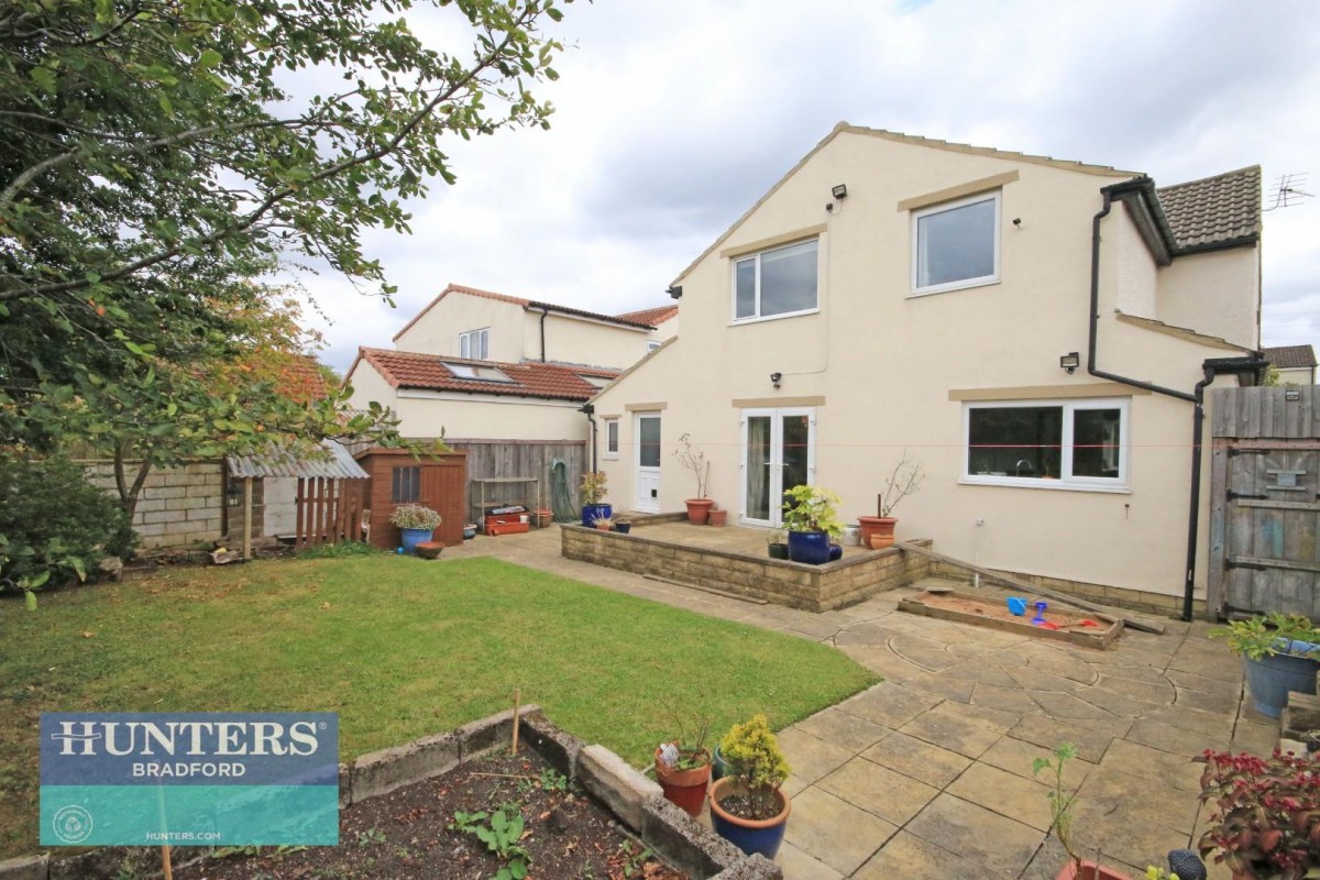 Tyersal Court , Tyersal, Bradford, West Yorkshire, BD4 8EW