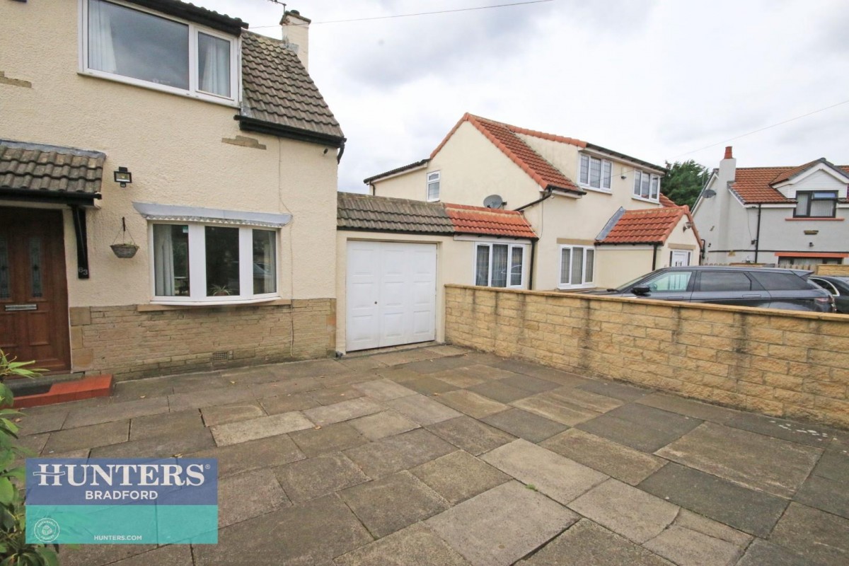 Tyersal Court , Tyersal, Bradford, West Yorkshire, BD4 8EW