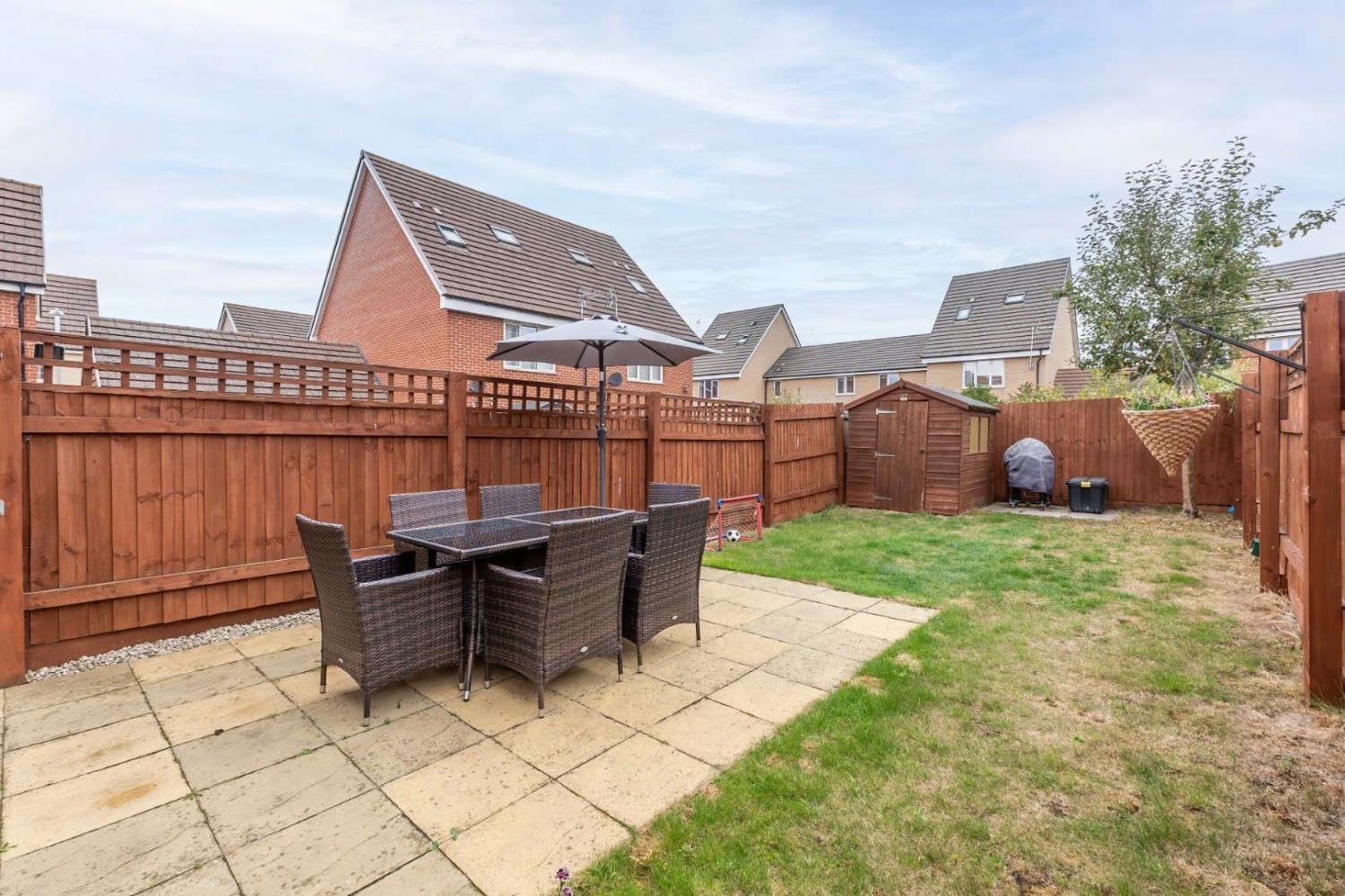 Porus Piece, Leighton Buzzard