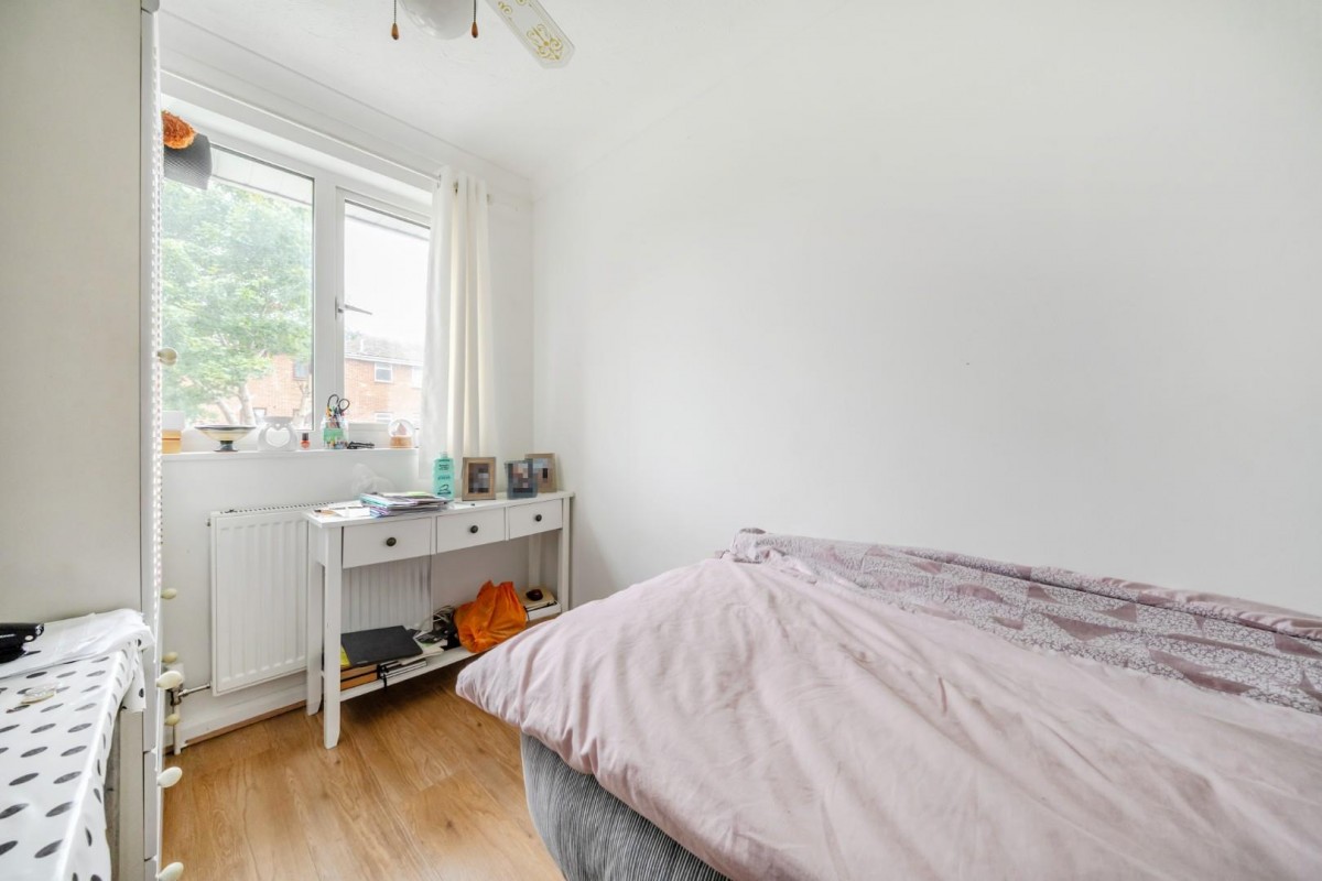 Whernside Close, London