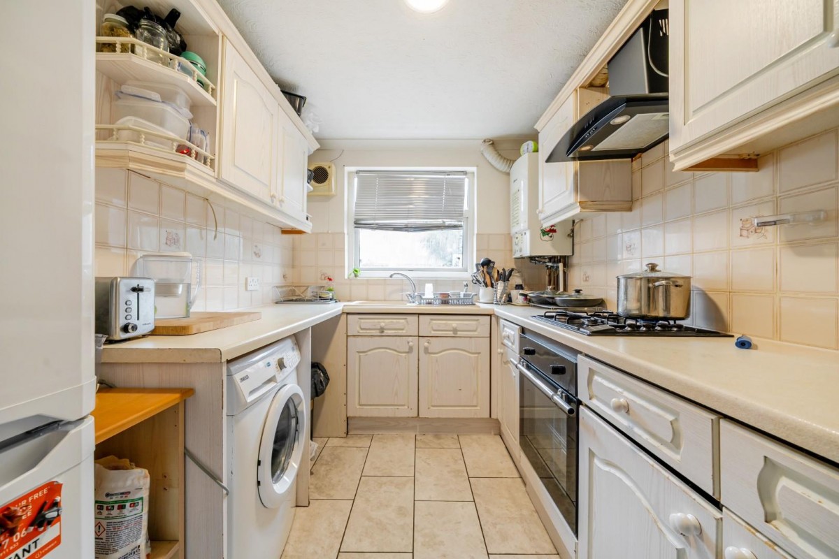 Whernside Close, London