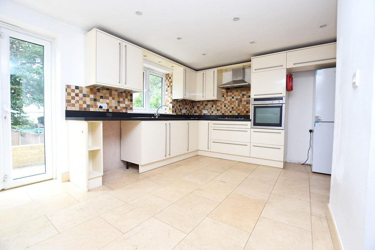 Yoxley Drive, Ilford, IG2