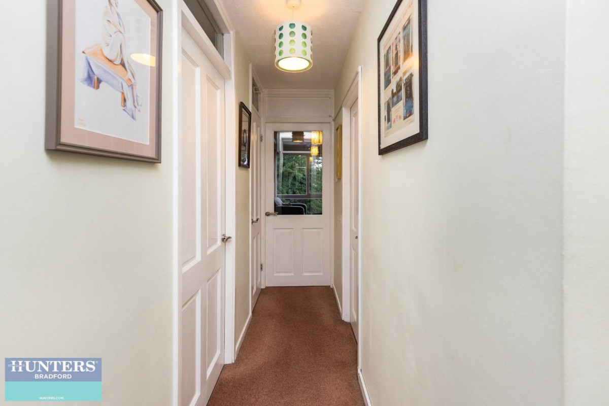 6, Frizley Gardens Frizinghall, Bradford, West Yorkshire, BD9 4LY