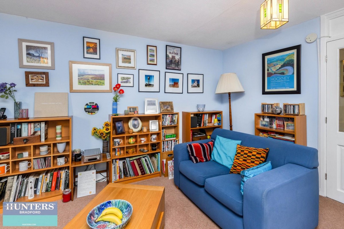 6, Frizley Gardens Frizinghall, Bradford, West Yorkshire, BD9 4LY