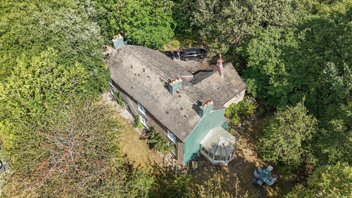 Jordanthorpe Farm, Bochum Parkway Sheffield, S8 8JR