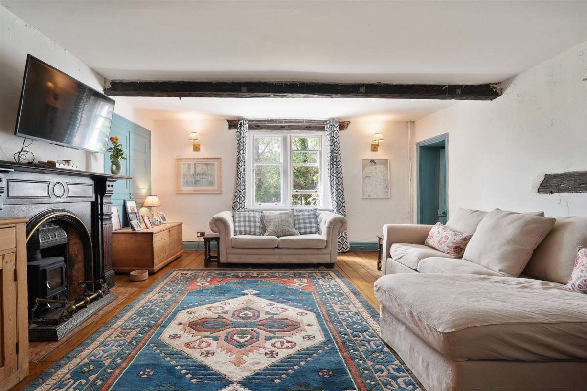 Jordanthorpe Farm, Bochum Parkway Sheffield, S8 8JR