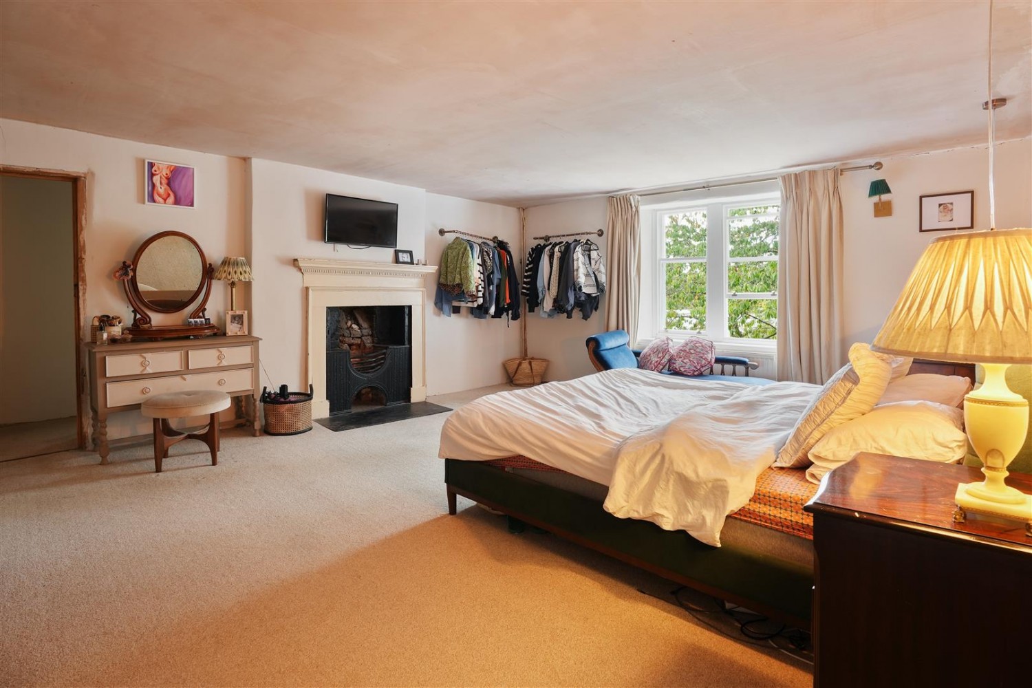 Jordanthorpe Farm, Bochum Parkway Sheffield, S8 8JR