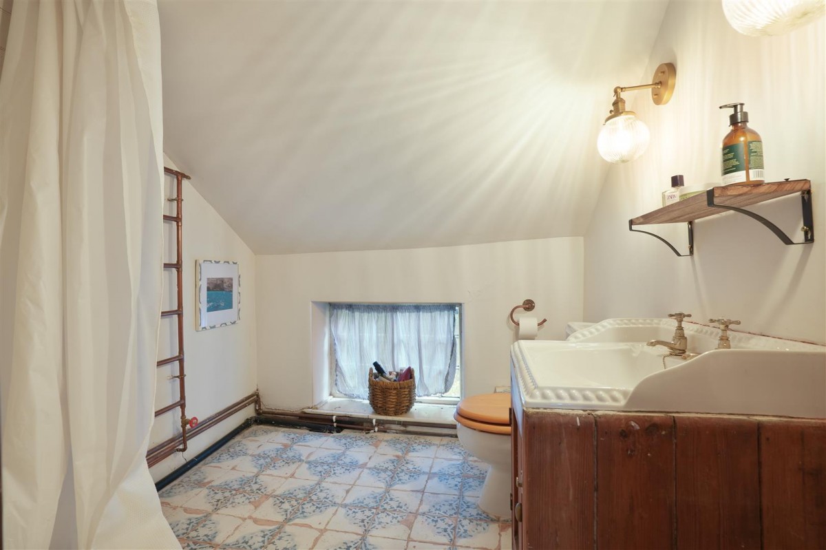 Jordanthorpe Farm, Bochum Parkway Sheffield, S8 8JR