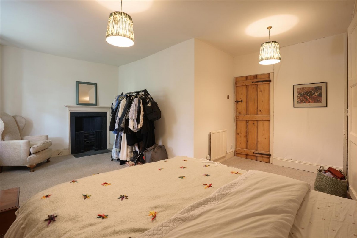 Jordanthorpe Farm, Bochum Parkway Sheffield, S8 8JR