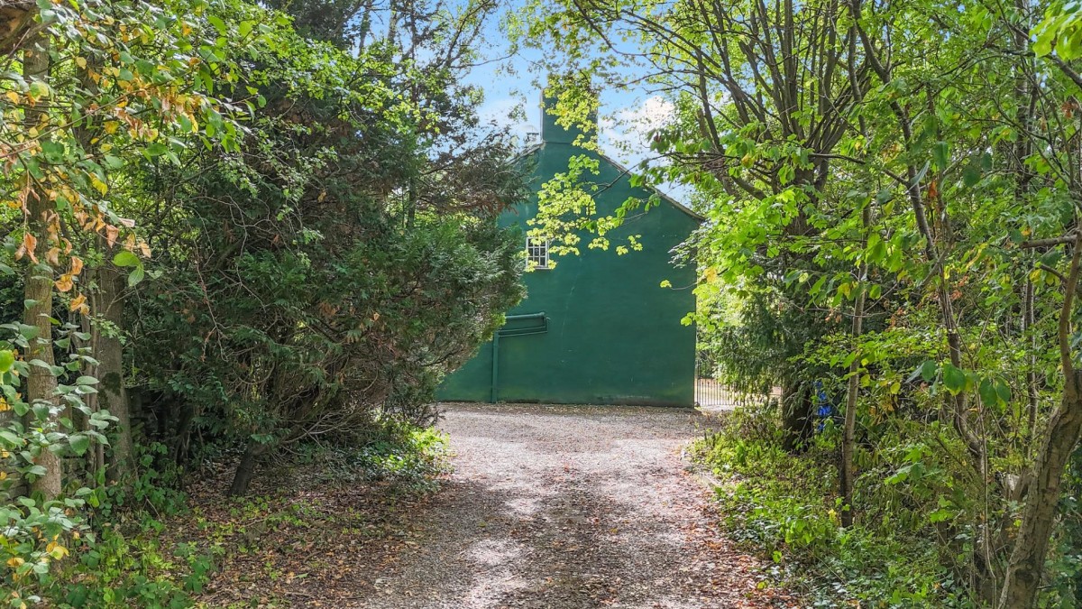 Jordanthorpe Farm, Bochum Parkway Sheffield, S8 8JR