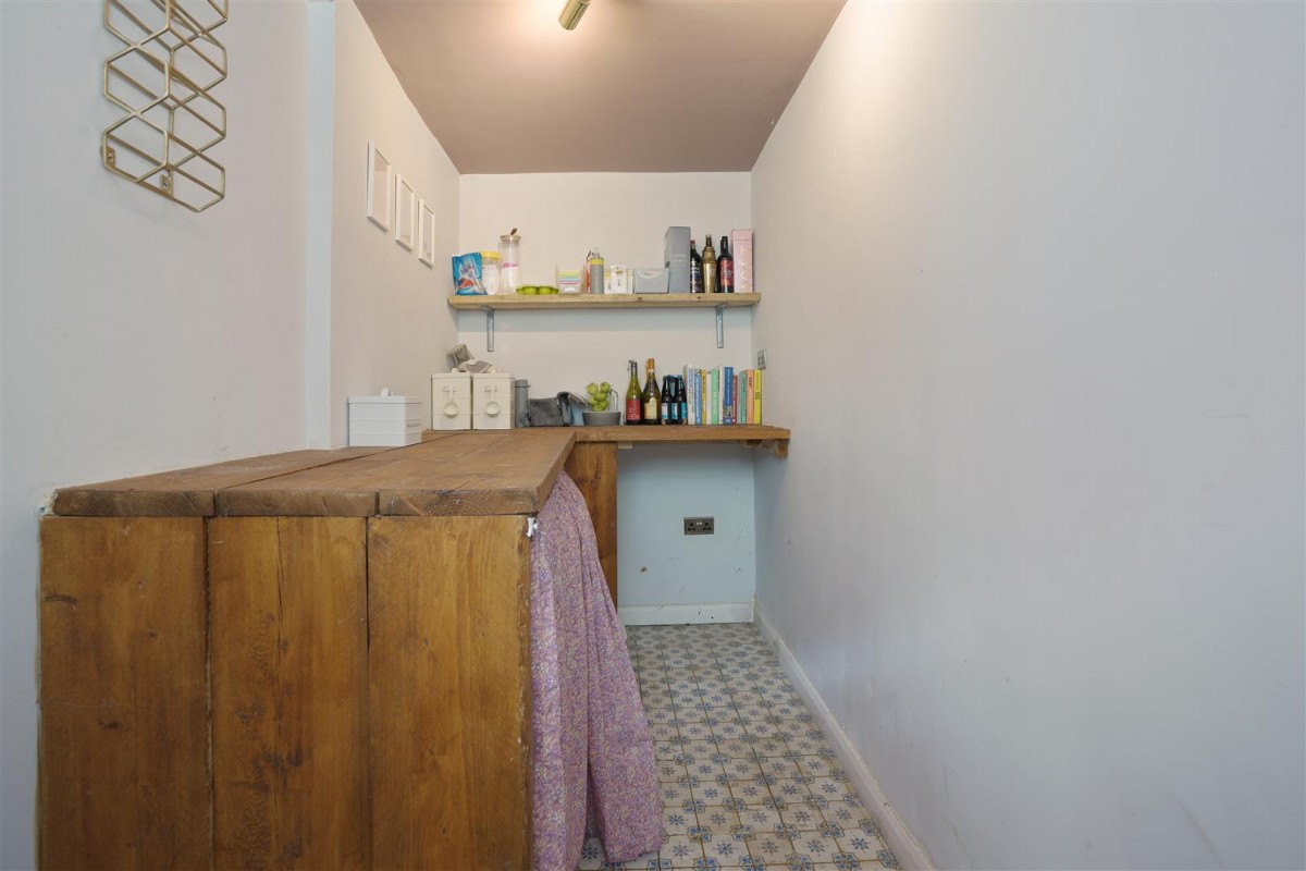 Jordanthorpe Farm, Bochum Parkway Sheffield, S8 8JR