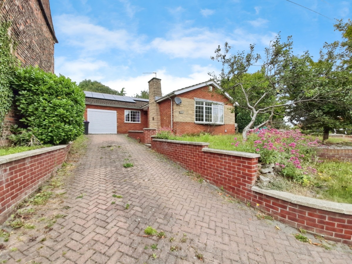 High Street, Blyton, Gainsborough, DN21 3JX