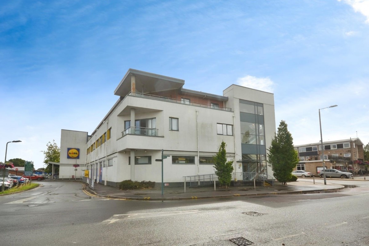 Headley Road, Woodley, Reading