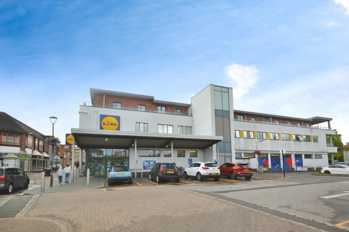 Headley Road, Woodley, Reading