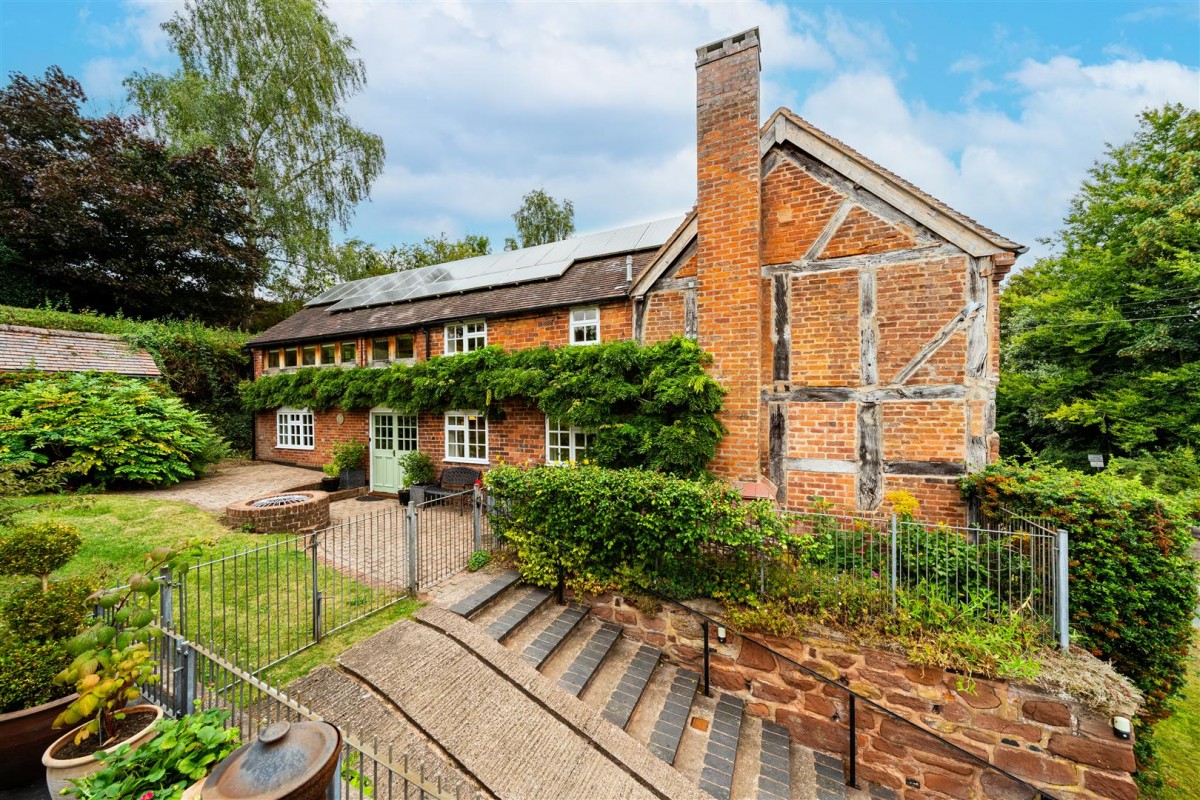 Whittington Old House, Horsebridge Lane, Kinver, DY7 6NX