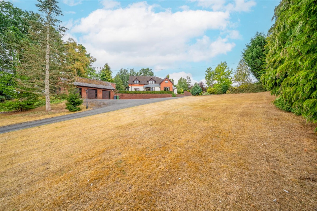 Castlecroft, Sheepwash Lane, Wolverley, DY11 5SE