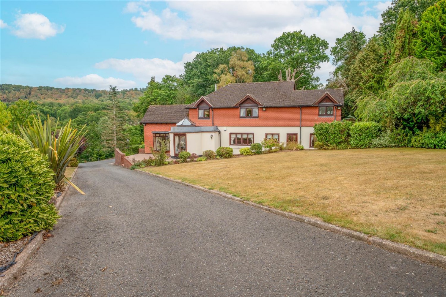 Castlecroft, Sheepwash Lane, Wolverley, DY11 5SE