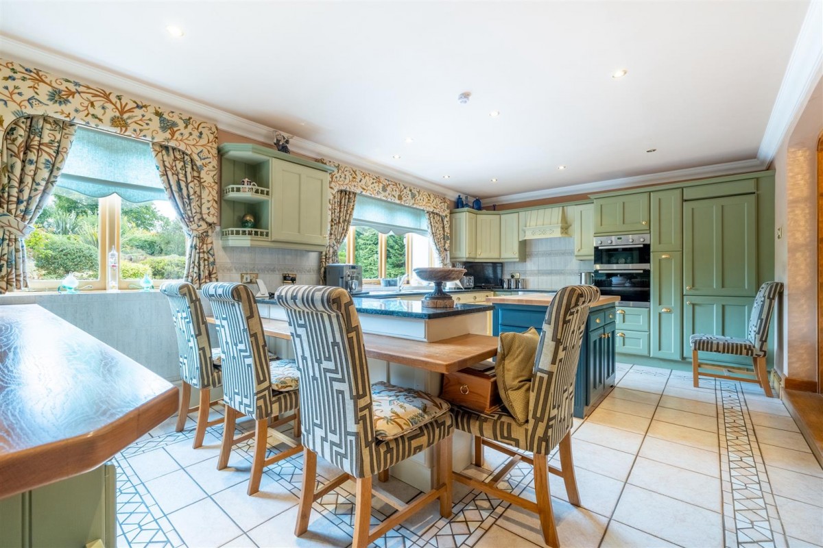 Castlecroft, Sheepwash Lane, Wolverley, DY11 5SE