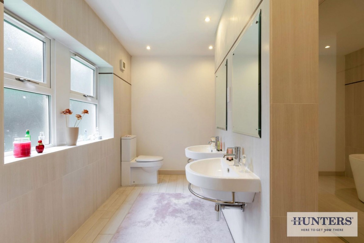 Esholt Avenue, Guiseley, Leeds