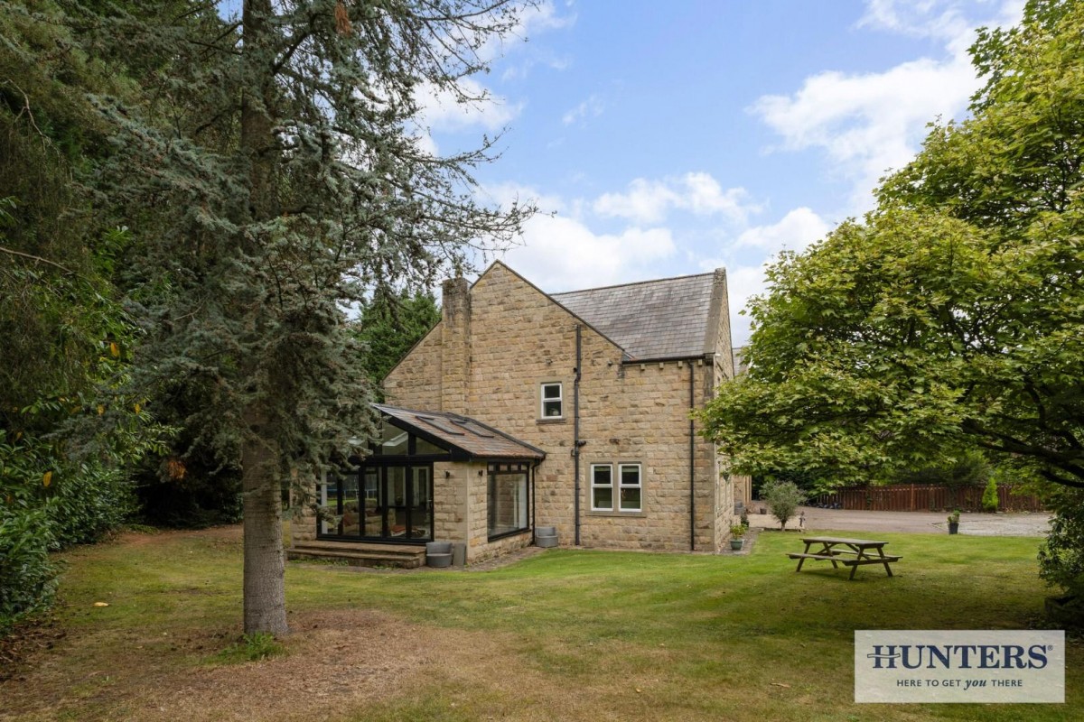 Esholt Avenue, Guiseley, Leeds