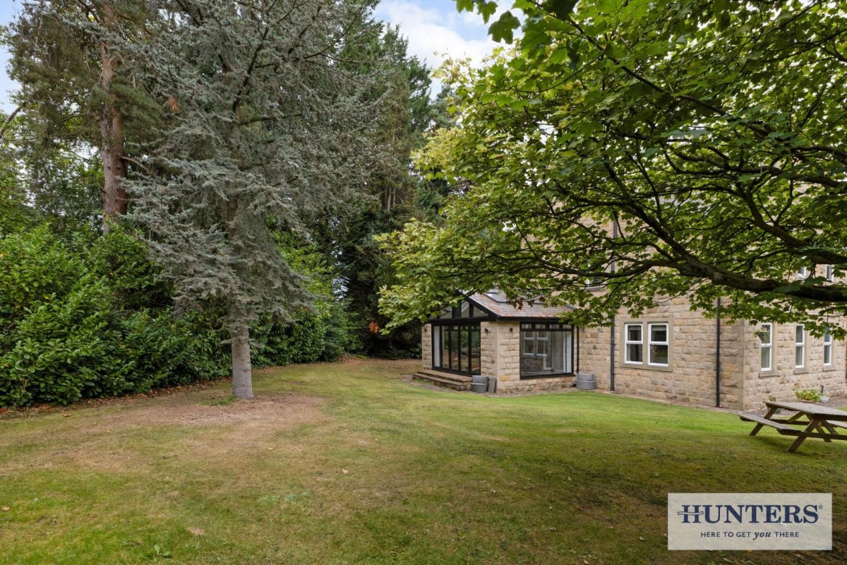 Esholt Avenue, Guiseley, Leeds