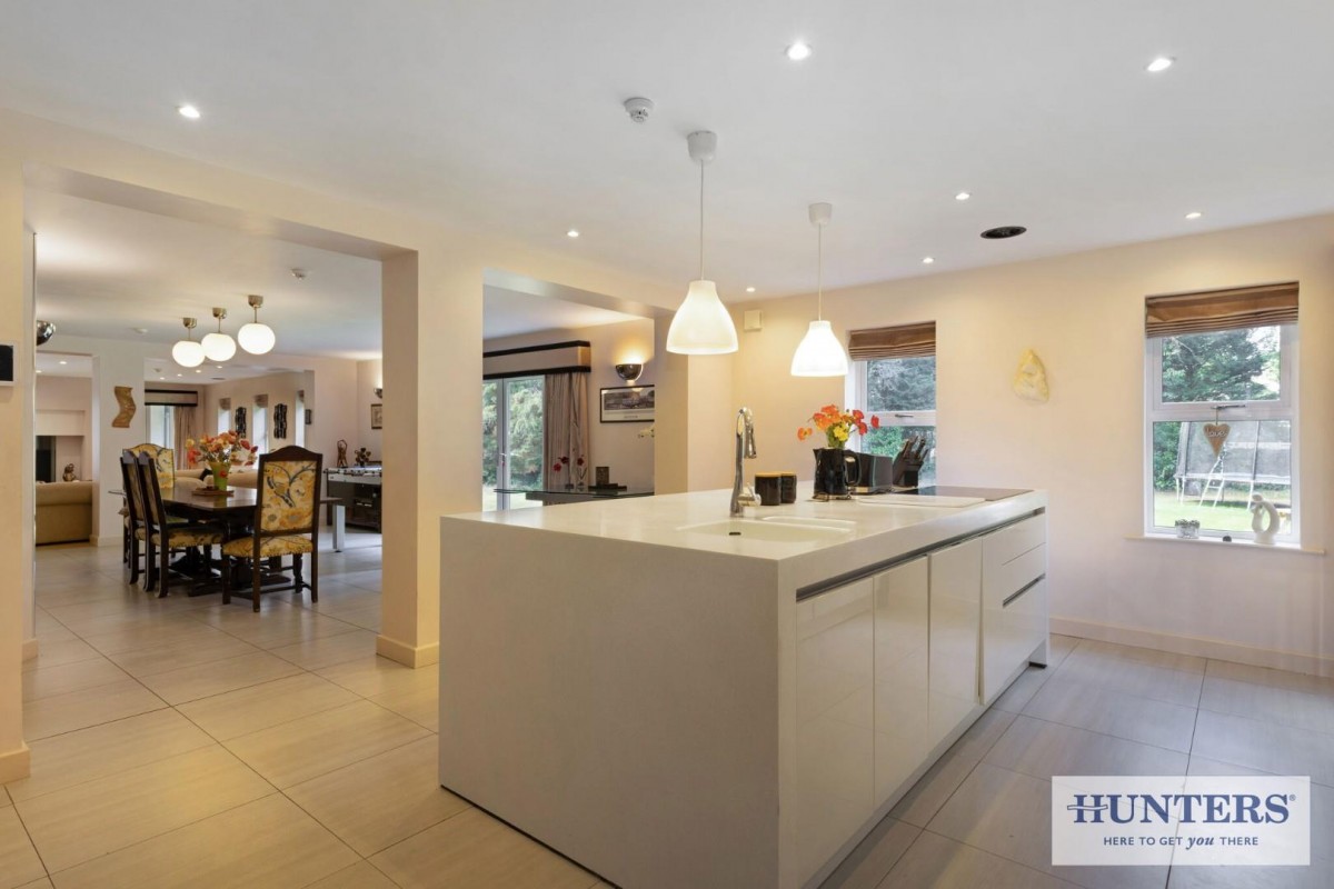 Esholt Avenue, Guiseley, Leeds