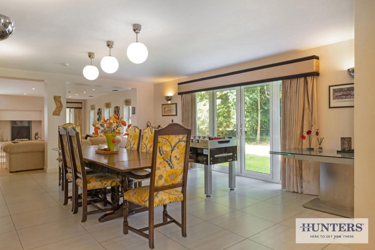 Esholt Avenue, Guiseley, Leeds