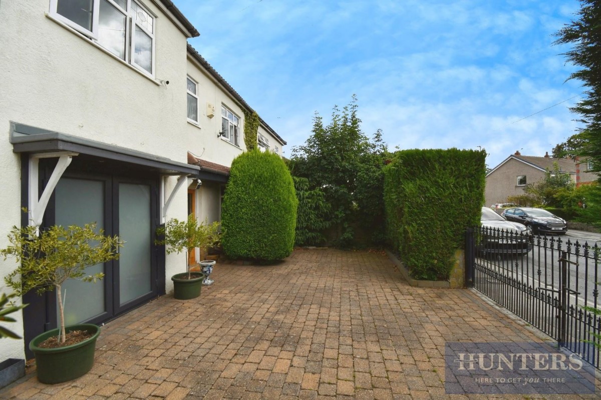 Fieldhead Road, Guiseley, Leeds