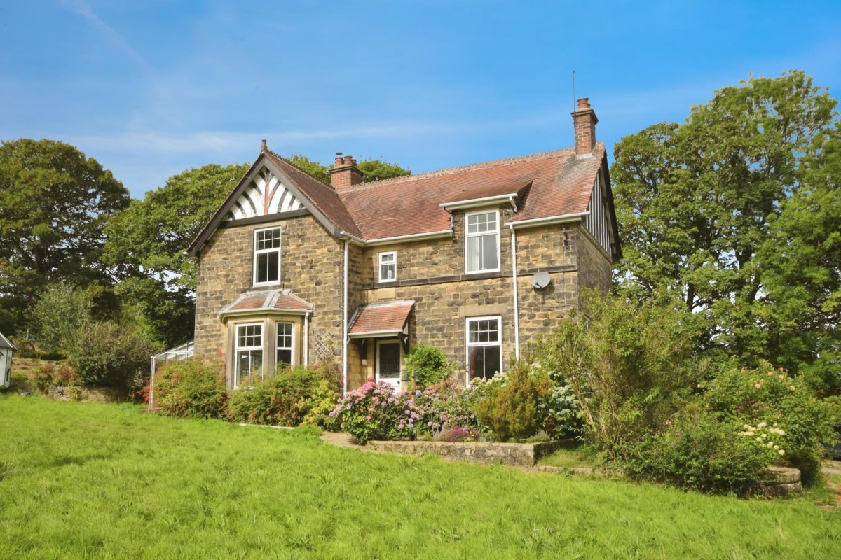 Thornhurst, Thorn House Lane, Wharncliffe Side, S35