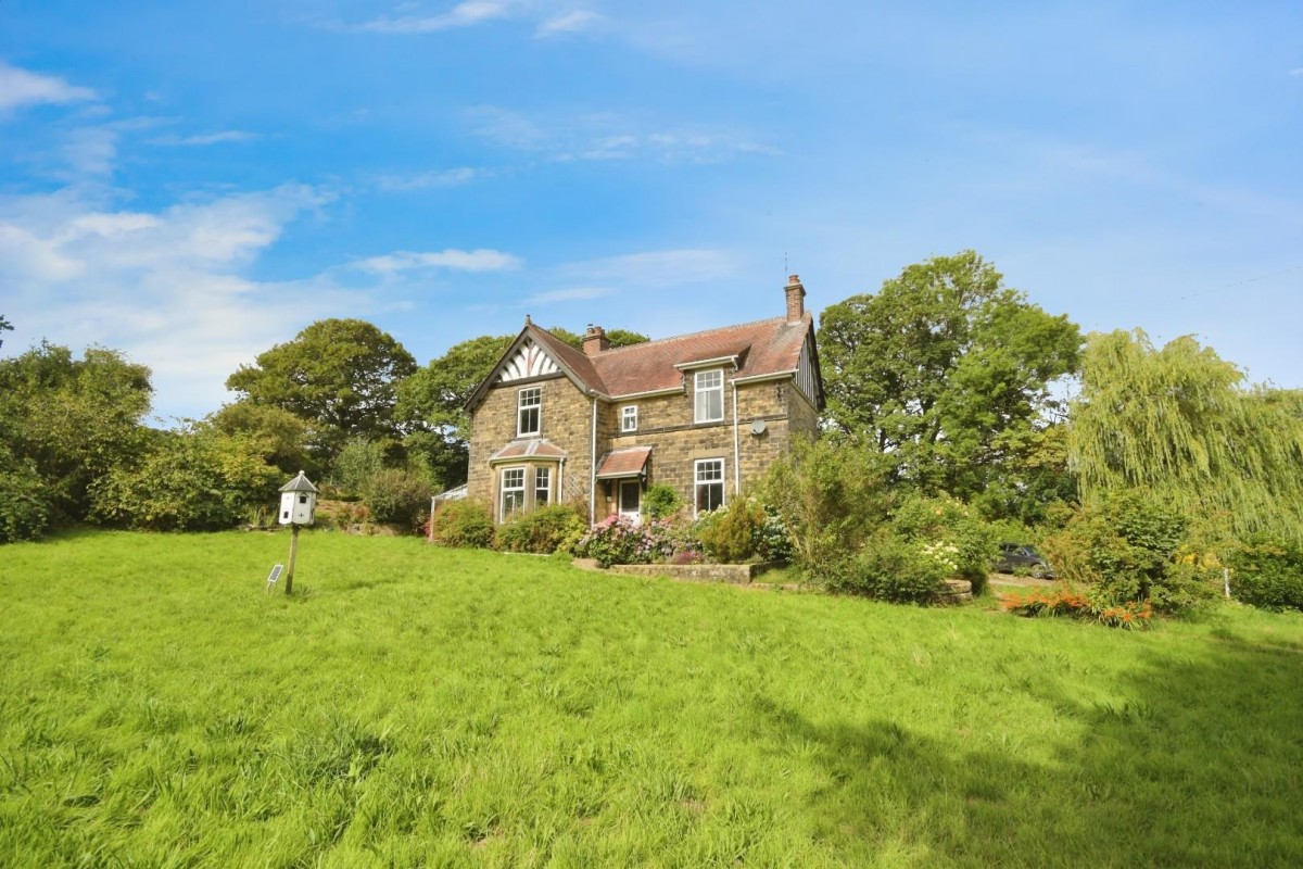 Thornhurst, Thorn House Lane, Wharncliffe Side, S35