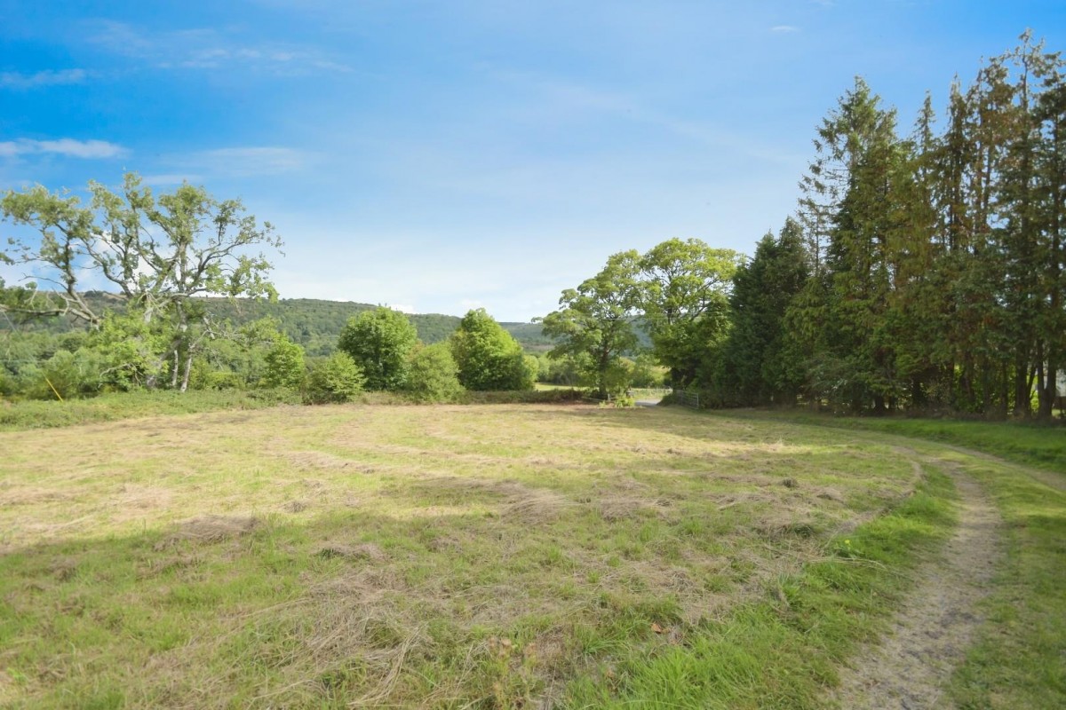 Thornhurst, Thorn House Lane, Wharncliffe Side, S35