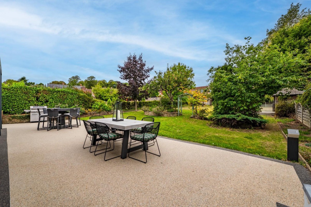 St. Johns Road, Newbold, Chesterfield, S41 8PE