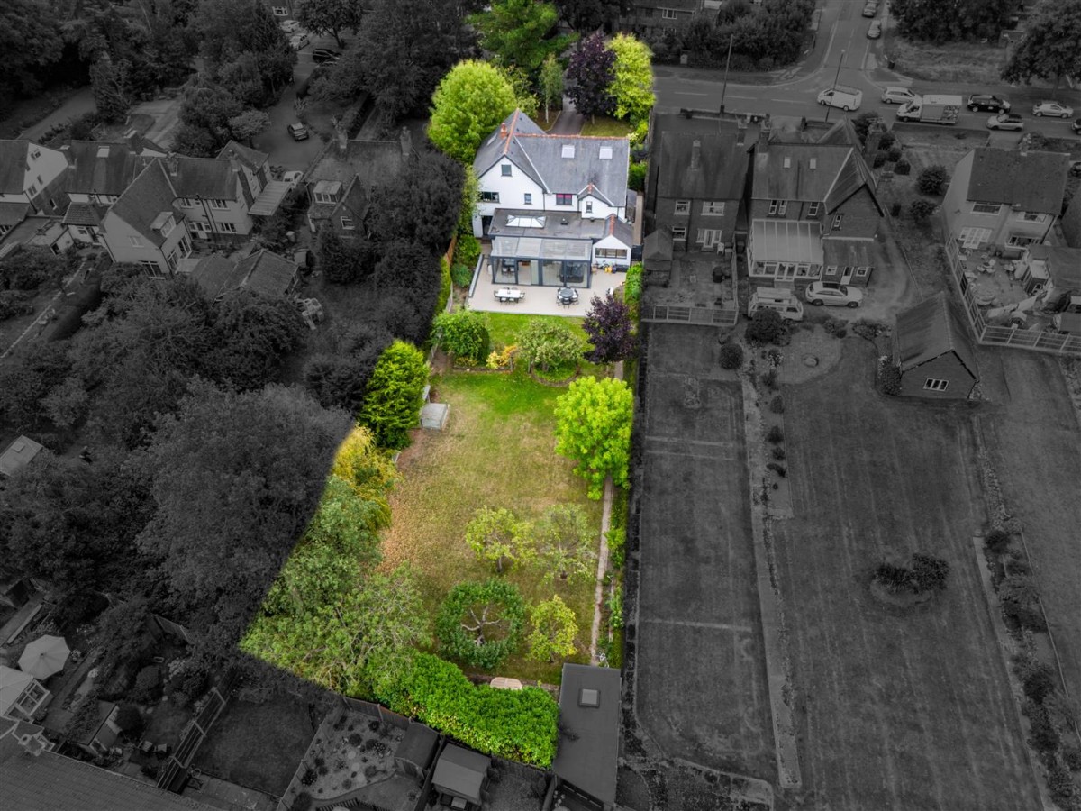 St. Johns Road, Newbold, Chesterfield, S41 8PE