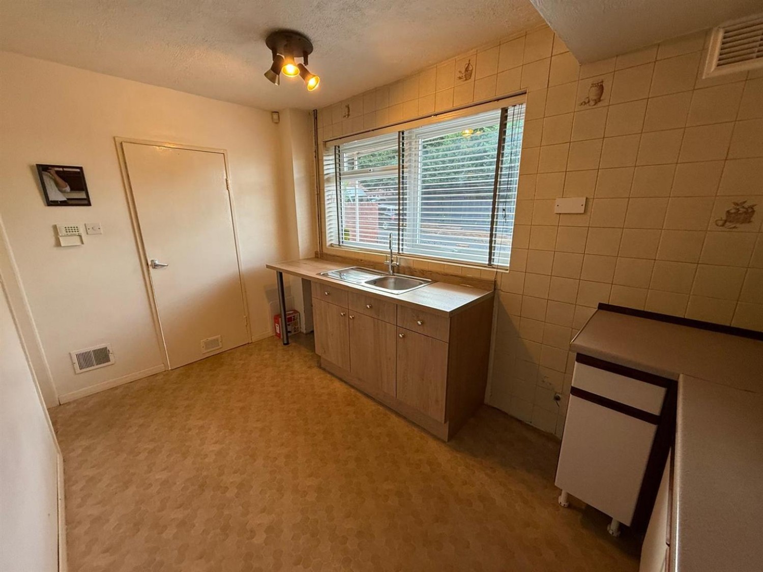 Penfields Road, Stourbridge, DY8 4LB