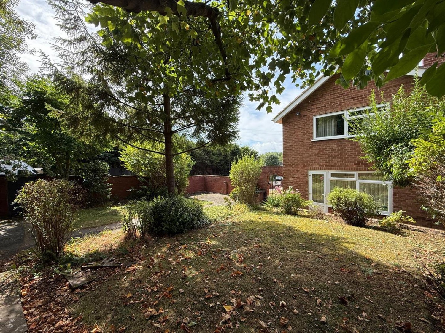 Penfields Road, Stourbridge, DY8 4LB