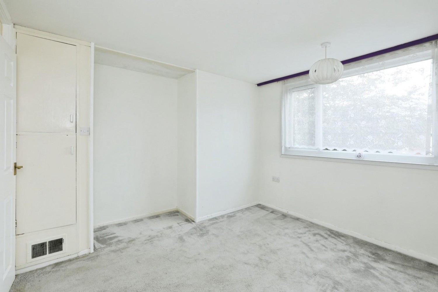 White Thorns Drive, Batemoor, Sheffield, S8 8ET