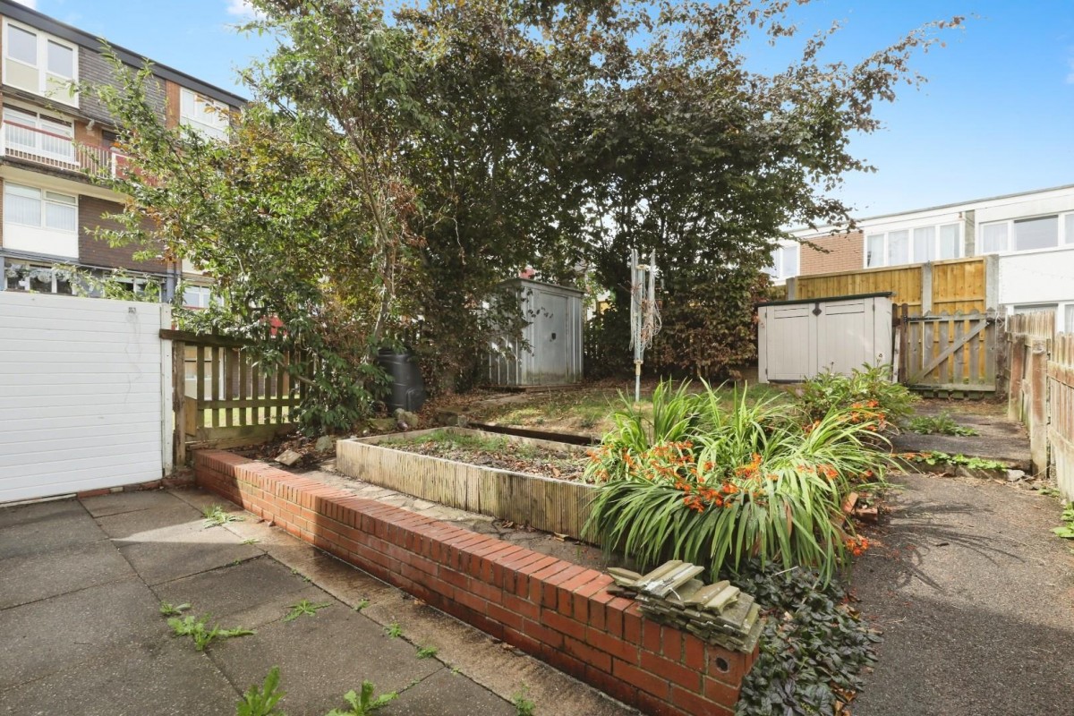White Thorns Drive, Batemoor, Sheffield, S8 8ET