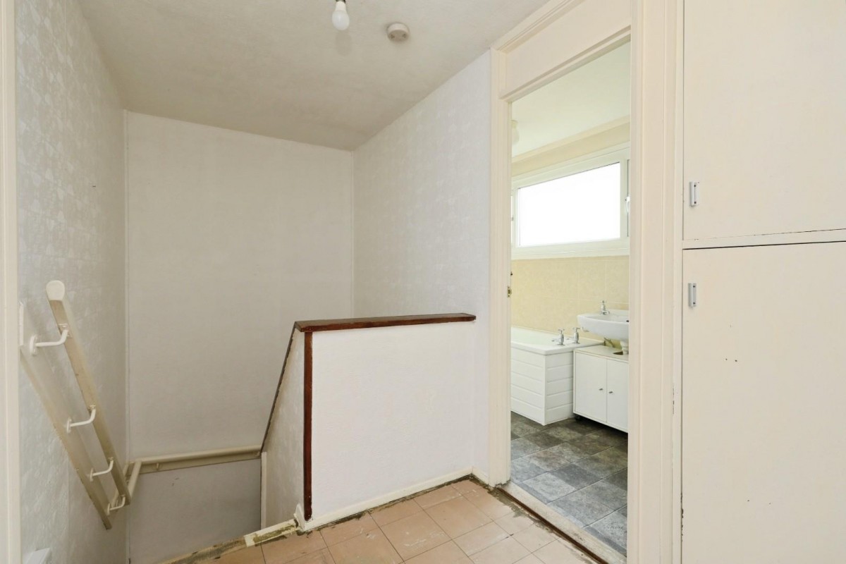 White Thorns Drive, Batemoor, Sheffield, S8 8ET