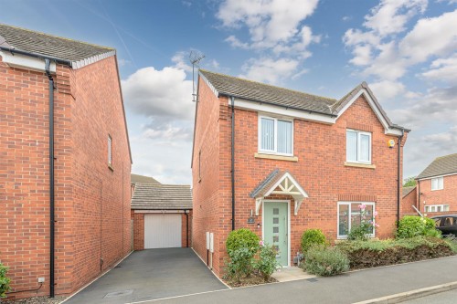 Field Sidings Way, Kingswinford, DY6 7AZ