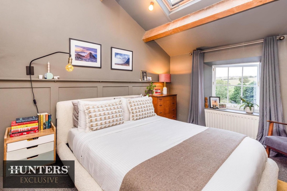 Dye Royd Barn, Headley Lane Thornton, Bradford, West Yorkshire, BD13 3LX