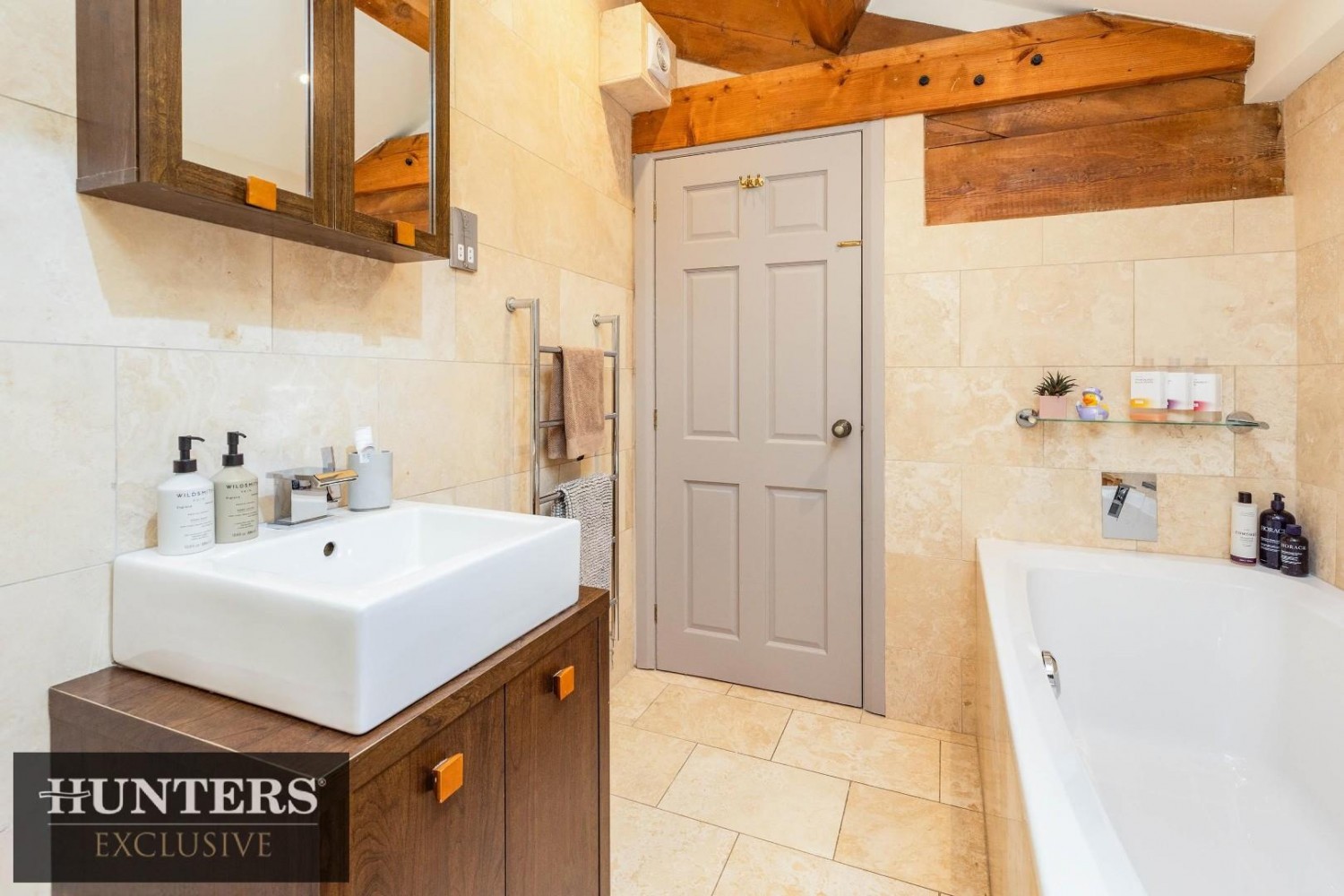 Dye Royd Barn, Headley Lane Thornton, Bradford, West Yorkshire, BD13 3LX