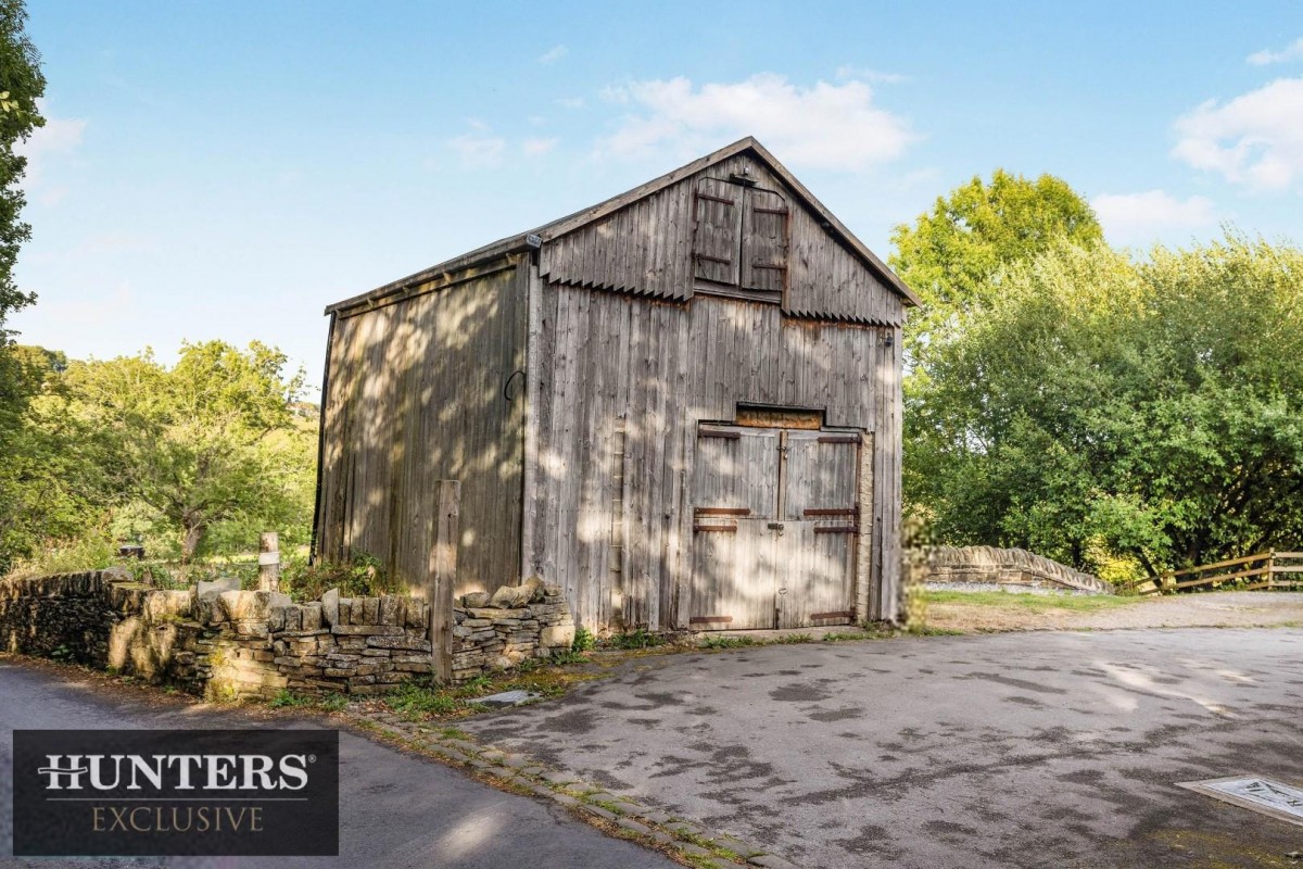 Dye Royd Barn, Headley Lane Thornton, Bradford, West Yorkshire, BD13 3LX