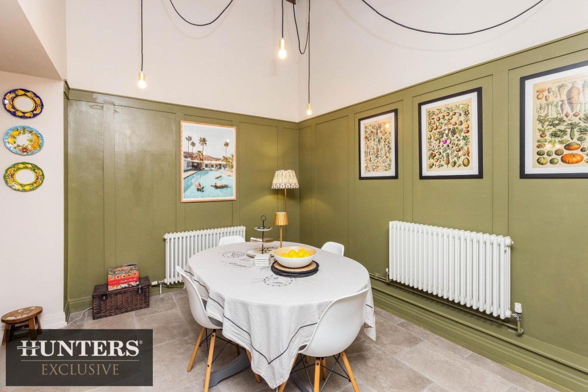 Dye Royd Barn, Headley Lane Thornton, Bradford, West Yorkshire, BD13 3LX